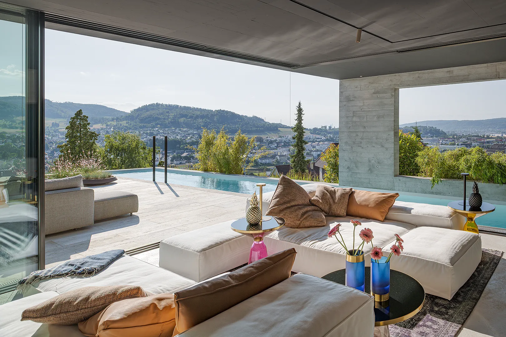 Atriumhaus, Outside, Vegetation, Pool, Terrace, Housing by Wannerpartner, photographed for Raum und Wohnen